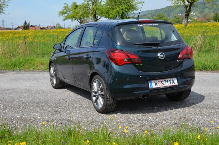 Assistenzsysteme machen den Corsa sicherer.