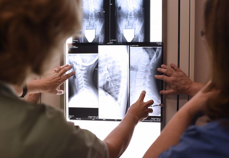 Auch die Tätigkeiten der niedergelassenen Ärzte sollen künftig durchleuchtet werden. Foto: apa