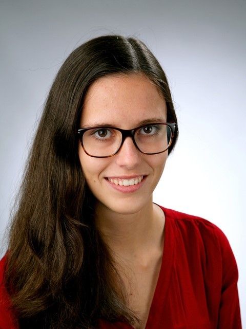 Bianca Loacker,Götzis, 3HEEs war spannend, die Recycling-Kreisläufe von Materialgruppen kennenzulernen und für ein konkretes elektronisches Gerät ein nachhaltiges Recyclingkonzept zu entwickeln: Welche Geräteteile können direkt wiederverwertet werden, welche können unmittelbar zurück in den sekundären Rohstoffkreislauf gebracht werden? Wie könnten wertvolle Bauteile automatisiert von Platinen zurückgewonnen werden?