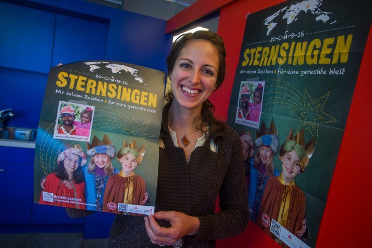 Bis zum 6. Jänner sind die Sternsinger noch unterwegs. Susanne Schaudy kümmert sich anschließend um die Verteilung der Spenden. VN/Steurer