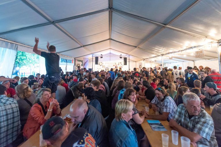 Bis zum Fest müssen jede Menge Auflagen beachtet und viel Arbeitszeit investiert werden. Stiplovsek