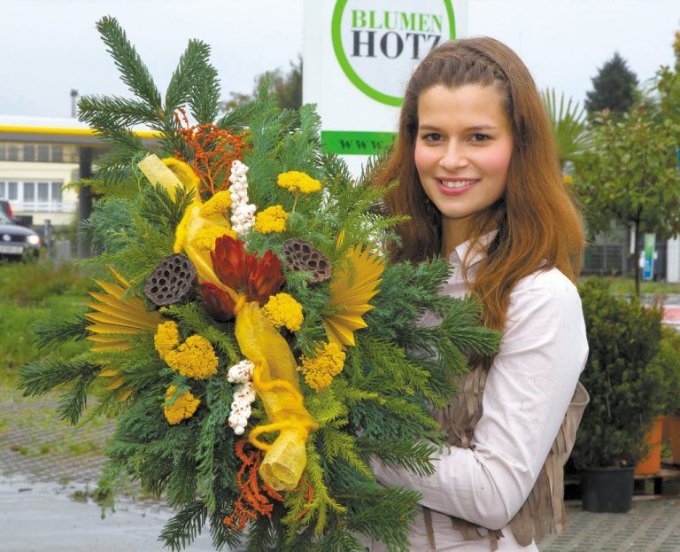 Blumenschmuck um 25 Euro für Allerheiligen