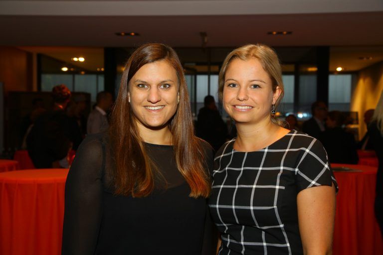 Claudia Nessler (li.) und Katharina Stückler.