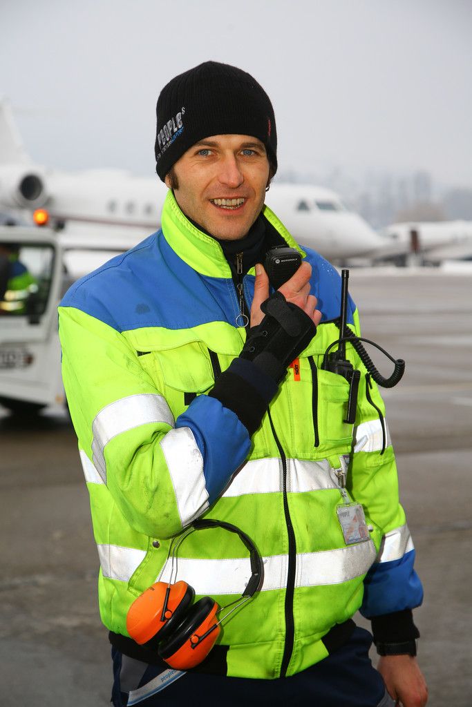 Daniel Huber kümmert sich um die Abfertigung der Maschinen. 