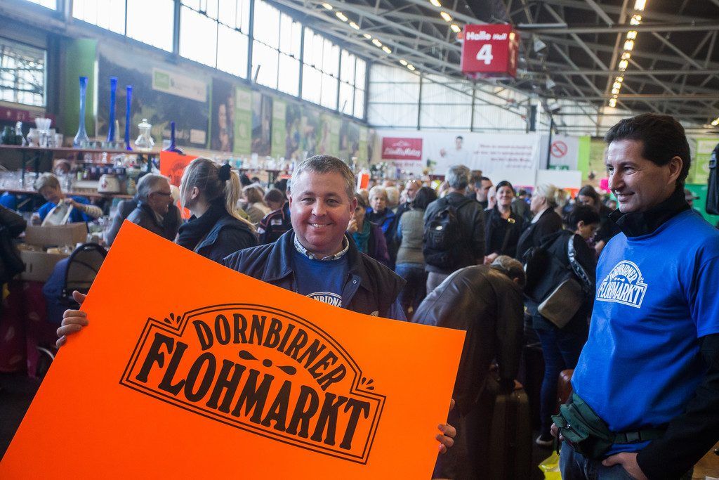 Fast 25.000 Schnäppchenjäger stürmten den größten Flohmarkt Westösterreichs.