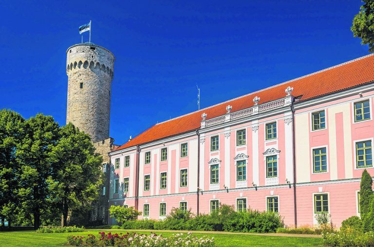 Der Garten des Gouverneurs hinter dem Toompea-Palast.