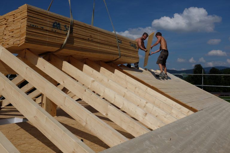 Der Holzbau ist in Mitteleuropa aktuell gefragt.  Foto: Berchtold