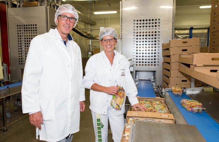 Derzeit sind die Mitarbeiter mit der Feinabstimmung der neuen Backanlage beschäftigt. Foto: VN/Stiplovsek