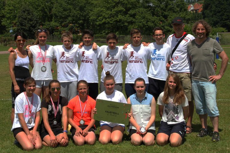 Die beiden Nenzinger Teams beim Bundesfinale der Unterstufe in Deutschlandsberg. Foto: privat