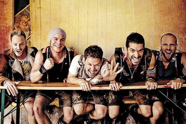 Die Jungs des voXXclub begeistern alle Altersklassen mit ihrer verrückt-bodenständigen Musik. Foto: benwolf.de 2015