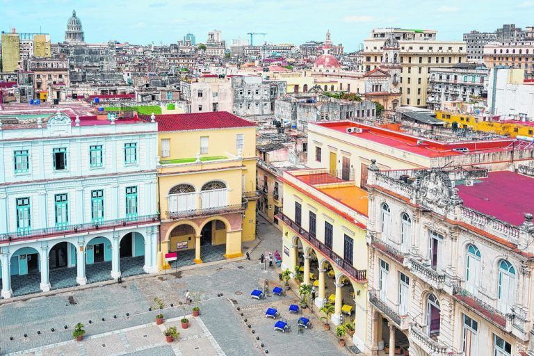 Die Kolonialhäuser in der Altstadt Havannas sind teilweise noch immer sehr gut erhalten. Foto: Shutterstock