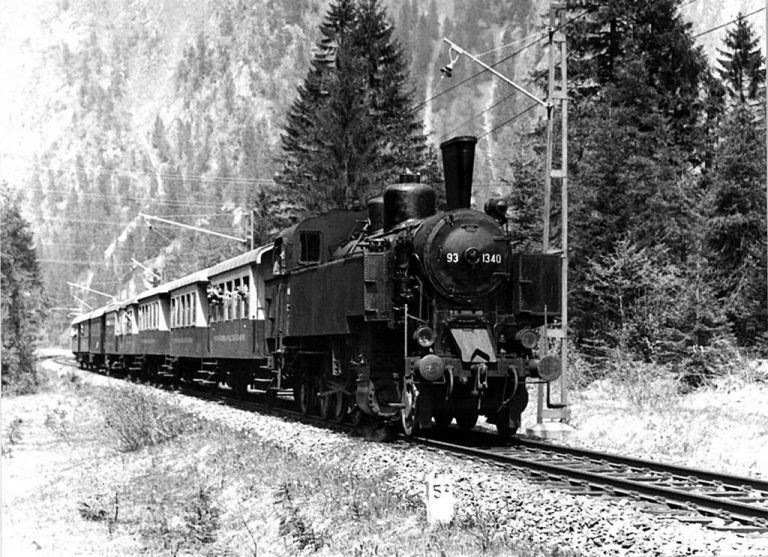 Die Montafonerbahn wurde 1968 kurz vor den Dreharbeiten sogar für eine Muttertags-Ausfahrt genutzt. Fotos: mbs, United Artists