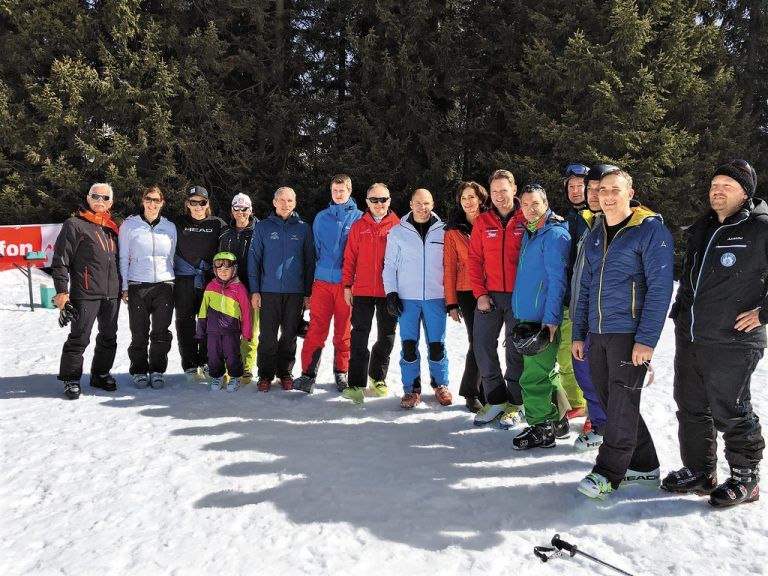 Die neue Ski-Trainingsstrecke auf der Garfrescha war Treffpunkt für Sport, Politik und Wirtschaft.