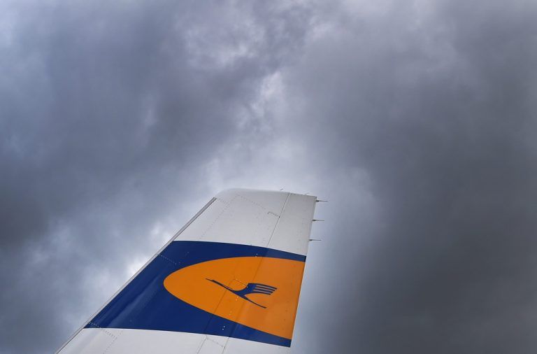 Die zwölf bisherigen Streikrunden haben Lufthansa mehr als 300 Mill. Euro gekostet. Foto: EPA