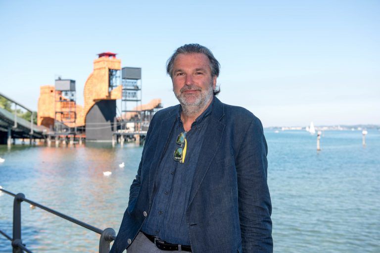 Dr. Siegfried Hofmann besucht mindestens einmal im Jahr seine Heimatstadt Bregenz. Von Berufs wegen pendelt er ansonsten zwischen der Steiermark und Wien. Fotos: Stiplovsek