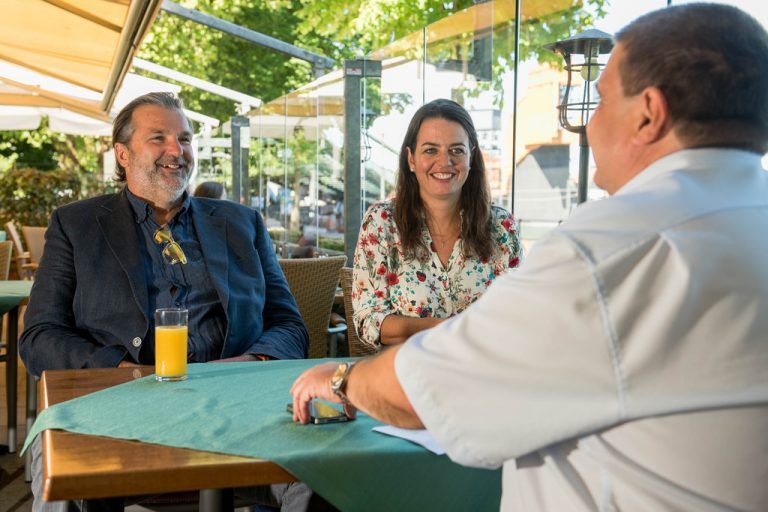 Dr. Siegfried Hofmann im Gespräch mit den Vorarlberger Nachrichten anlässlich seines Heimaturlaubes in Bregenz. 