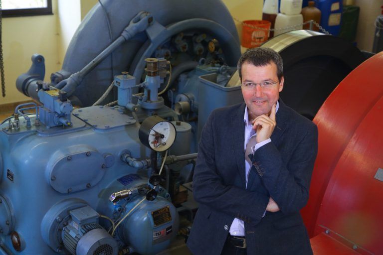 E-Werke-Geschäftsführer Rainer Hartmann kann sich über eine konstante Geschäftsentwicklung freuen. Foto: VN/Hofmeister