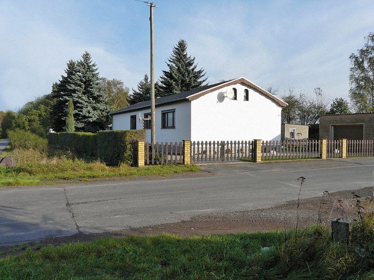 Erben, die ein älteres Wohnhaus anbieten, setzen oft ebenfalls auf Diskretion.