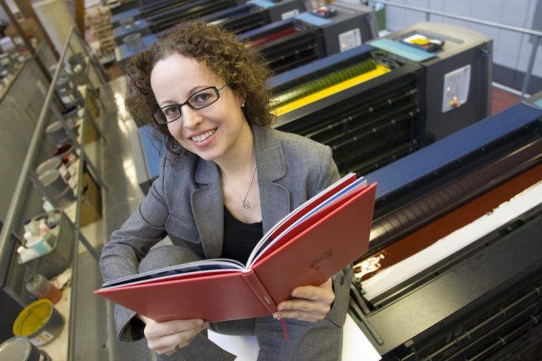 Wer voll erwerbstätig ist, ist auf ein entsprechendes Betreuungsangebot angewiesen. Wir dürfen die öffentliche Hand nicht aus der Pflicht für eine funktionierende Kinderbetreuung entlassen. Christine Schwarz-Fuchs, Unternehmerin