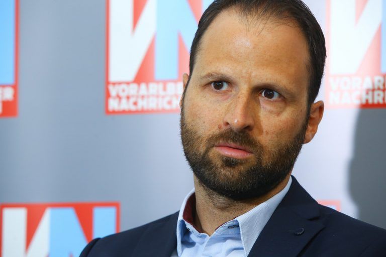 Statt die Gesetzeslücke zu schließen, wird ein neues Gesetz erstellt, was zu mehr Komplexität und Bürokratie führt. Details in der Verordnung zu regeln, ist zudem demokratiepolitisch nicht ganz einfach. Marco Tittler, Stv. Direktor WKV