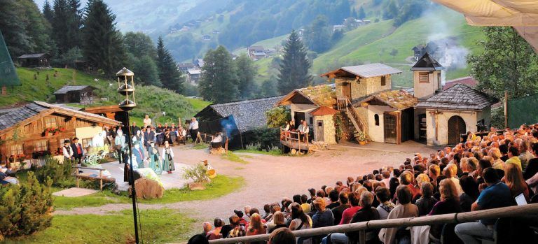 Sagenschauspiel vor wunderschöner Kulisse