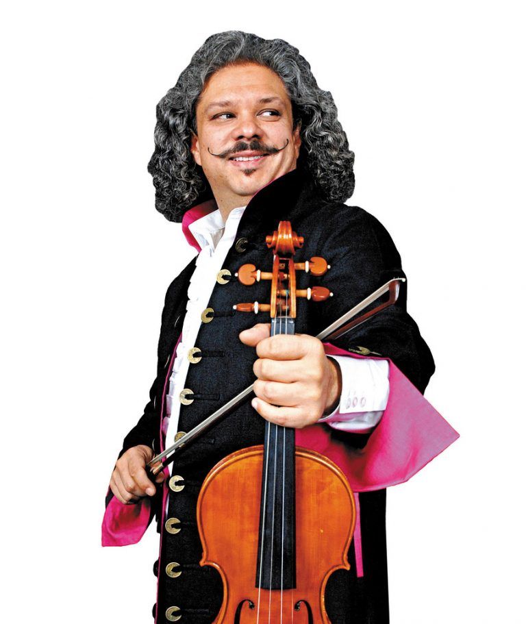 Roby Lakatos & Ensemble sind am Samstag um <br/>20 Uhr beim LegeArtis-<br/>Festival in Lech zu sehen.
