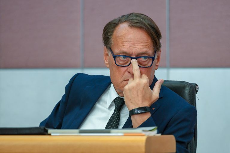 Ernst Hagen findet das Verhalten Heinz-Christian Straches unentschuldbar, ist aber auch über Landeshauptmann Markus Wallner nicht erfreut.VN/Lerch