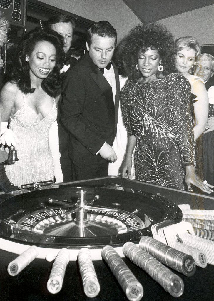 Gäste der Casino-Eröffnung 1986: Schauspielerin Florence La Rue, Franz Vranitzky (damals Finanzminister) und Sängerin Mary Wilson.  