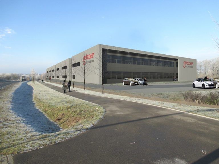 Getzner setzt im ostdeutschen Gera die textile Tradition mit modernsten Mitteln fort.  Bild: ReWA Architekten