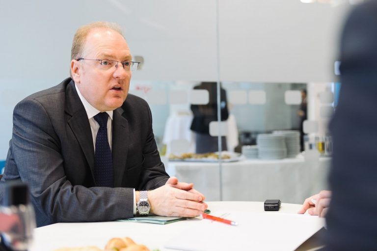 Helmut Bernkopf ist Vorstand für Privat- und Firmenkunden bei der Bank Austria. Foto: bank austria