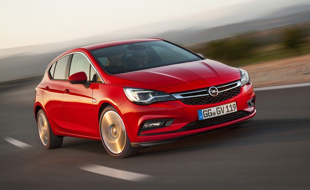 Der neue Astra: abgespeckt, aufgeräumt, gehübscht und mit viel Technik aufgewertet.