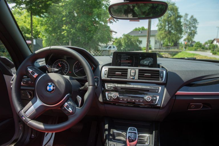 In aller Offenheit: Ein Interieur ohne Firlefanz.