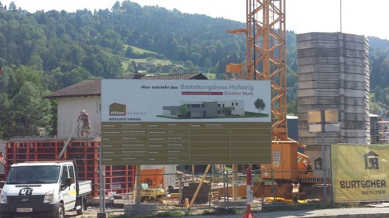 In Bildsteinerstraße 2, Wolfurt, entsteht Bestattungszentrum. Foto: Nuck