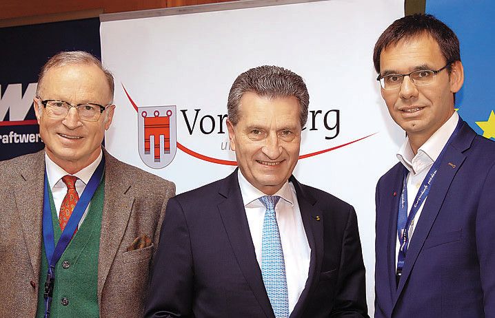 Initiatoren mit Ehrengast: Bürgermeister Ludwig Muxel (l.) sowie EU-Kommissar Günther Oettinger und LH Markus Wallner.