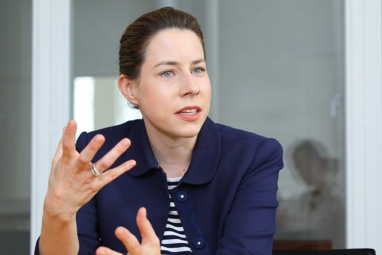 JW-Chefin Walser ärgern hohe Lohnnebenkosten.  VN/Hofmeister