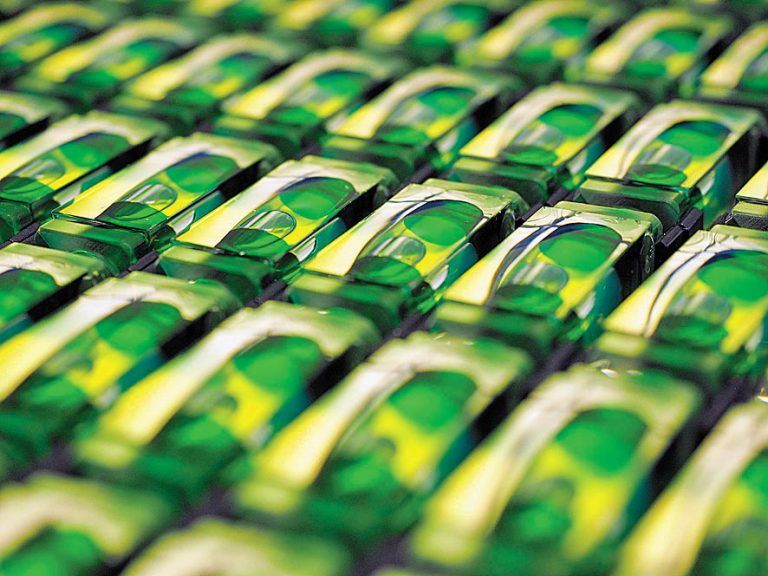 Kernstück der Sola-Wasserwaagen: die „Libellen“.