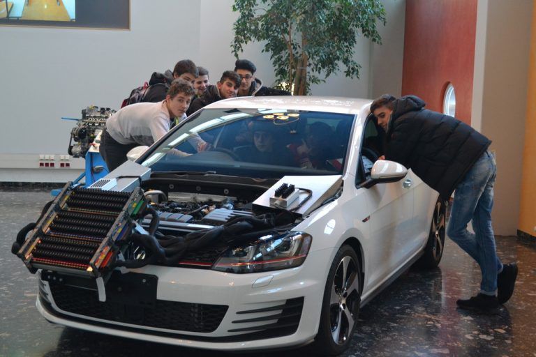 Kfz-Technik im Wettstreit mit anderen „Traumberufen“. Interesse bleibt aber hoch.  Foto: WKV
