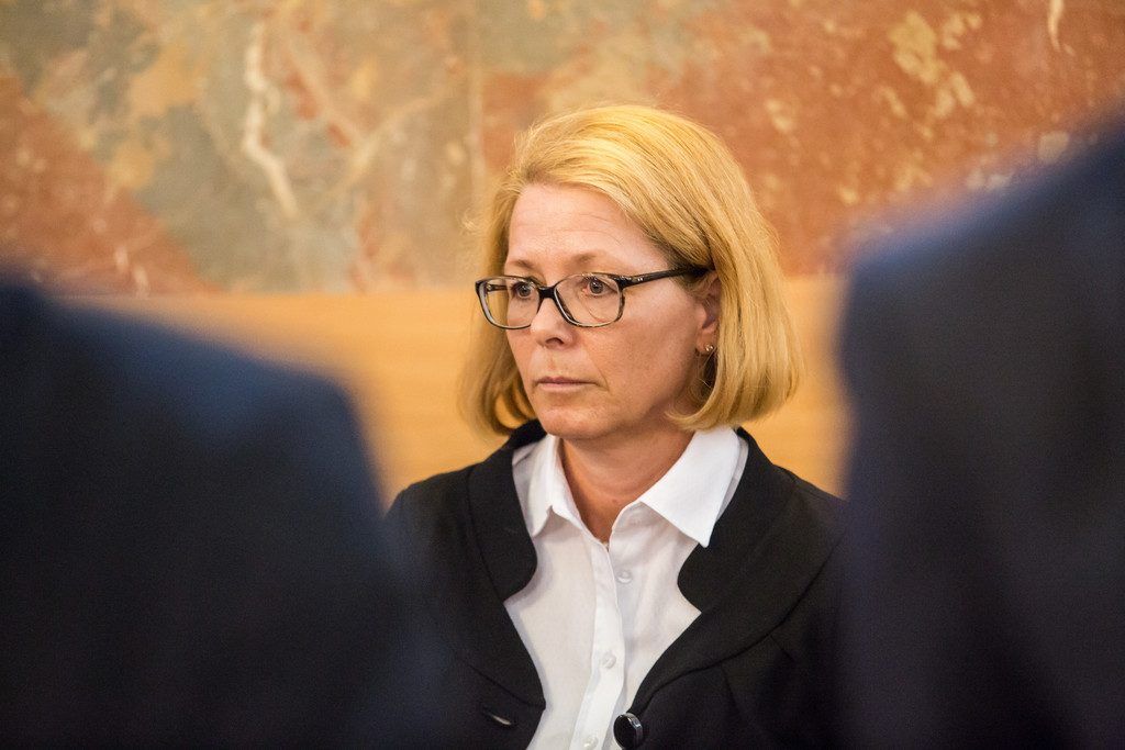 Kornelia Ratz wartet auf Post vom Landesgericht Salzburg. Ihr Akt ist noch in Linz.
