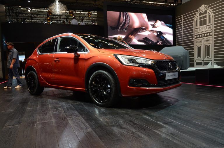 Kreative FranzosenCitroën hat die Studie Cactus M Concept mit Anleihen an den legendären Mehari nach Frankfurt gebracht, die Exklusiv-Marke DS ihr überarbeitetes Kompaktmodell und ein neues Derivat (DS 4 Crossback).