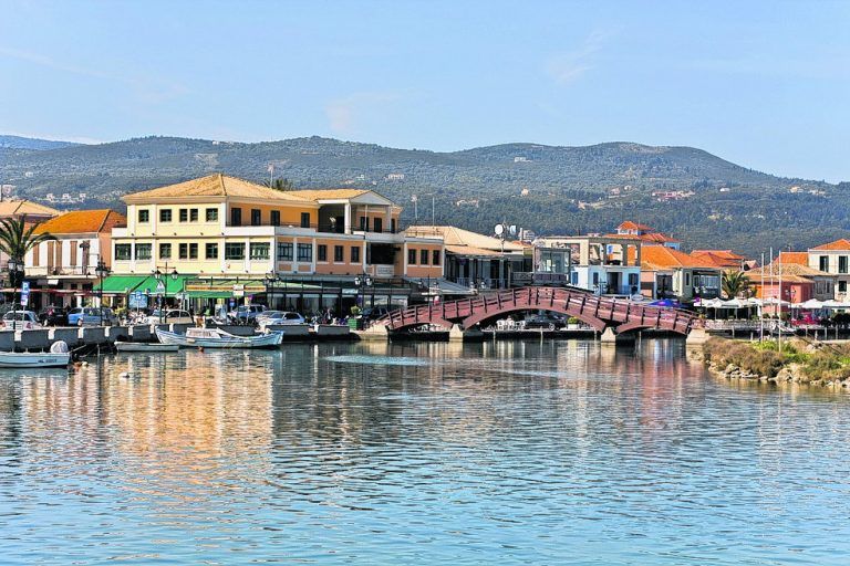 Lefkas - die Hauptstadt der Insel Lefkada.
