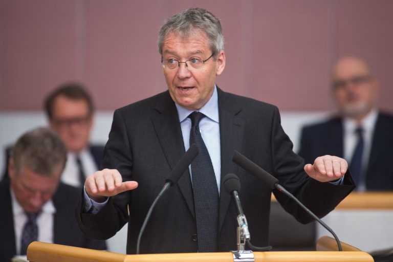 LSth. Rüdisser: „Wir sind nicht auf dem Basar.“ Foto:VN/Steurer