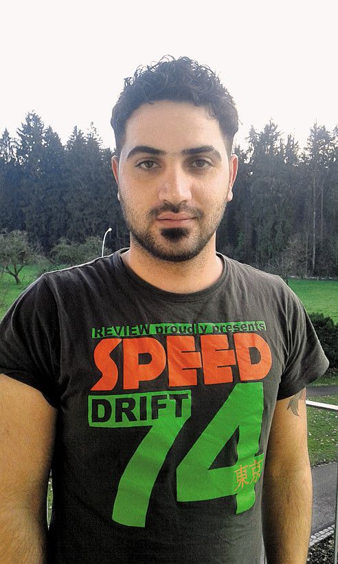 Mahmoud KrziIrakIch finde es eine sehr gute Sache, dass die verschiedenen Menschen zusammenkommen, um gemeinsam zu kochen. Es ist auch gut für Menschen, die nicht kochen könnenm, um etwas dabei zu lernen. Mir hat es sehr gut gefallen.