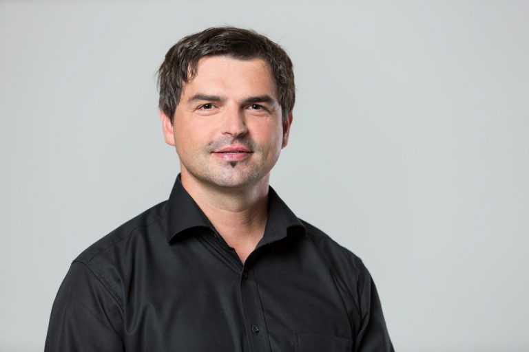 Markus Lins ist Kapellmeister des Musikverein Altenstadt.  ML 
               