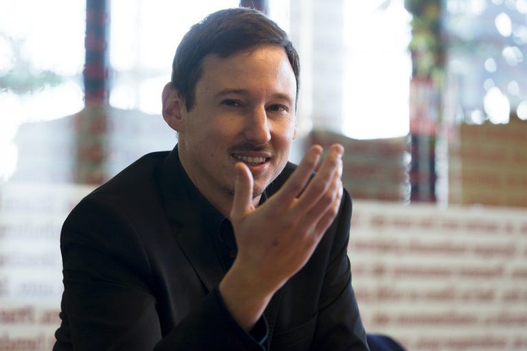 Markus Rhomberg bei den VN zu Gast: „Beide Herausforderer waren sehr gut vorbereitet.“ Foto: VN/Paulitsch