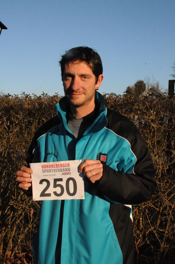 Michael Hagen darf sich über 250 Voranmeldungen für den sechsteiligen Lustenauer Crosslauf freuen. Der Auftakt findet morgen statt. Foto: akp