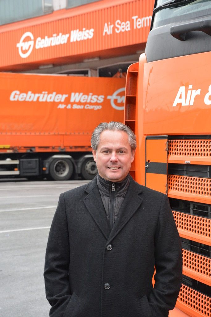 Michael Kramer ist der Chef des Wolfurter Flughafens. 