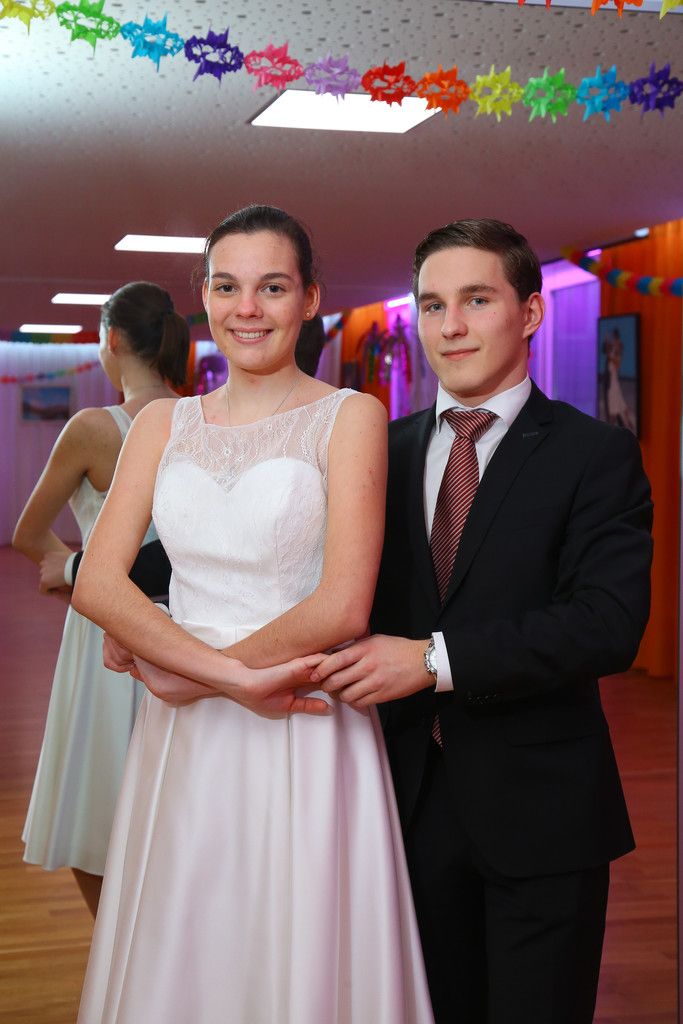 Michaela Rentsch und Matthias Eberhard wurden in der Tanzschule Hieble auf ihren großen Auftritt vorbereitet. Foto: VN/Hofmeister