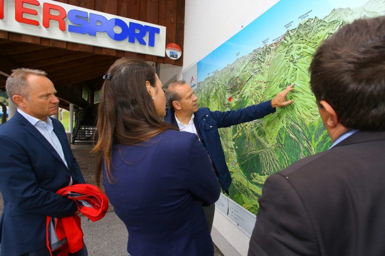Peter Marko (r.) und Peter Gaugg haben im Montafon noch große Pläne. Foto: VN/Hofmeister