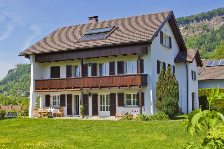 Seit 15 Jahren werden von den Partnerbetrieben „Traumhaus Althaus“ Häuser mit Charakter revitalisiert. Foto: VN/Steurer