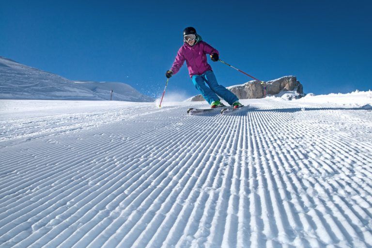 Skicamp für FrauenNur für Frauen ist das „Marmot Women’s Winter Camp“, das vom 7. bis 10. Jänner im Kleinwalsertal stattfindet. Drei Tage lang können die Ladys dabei Ausrüstungsmaterial von ausgewählten Partnern testen.